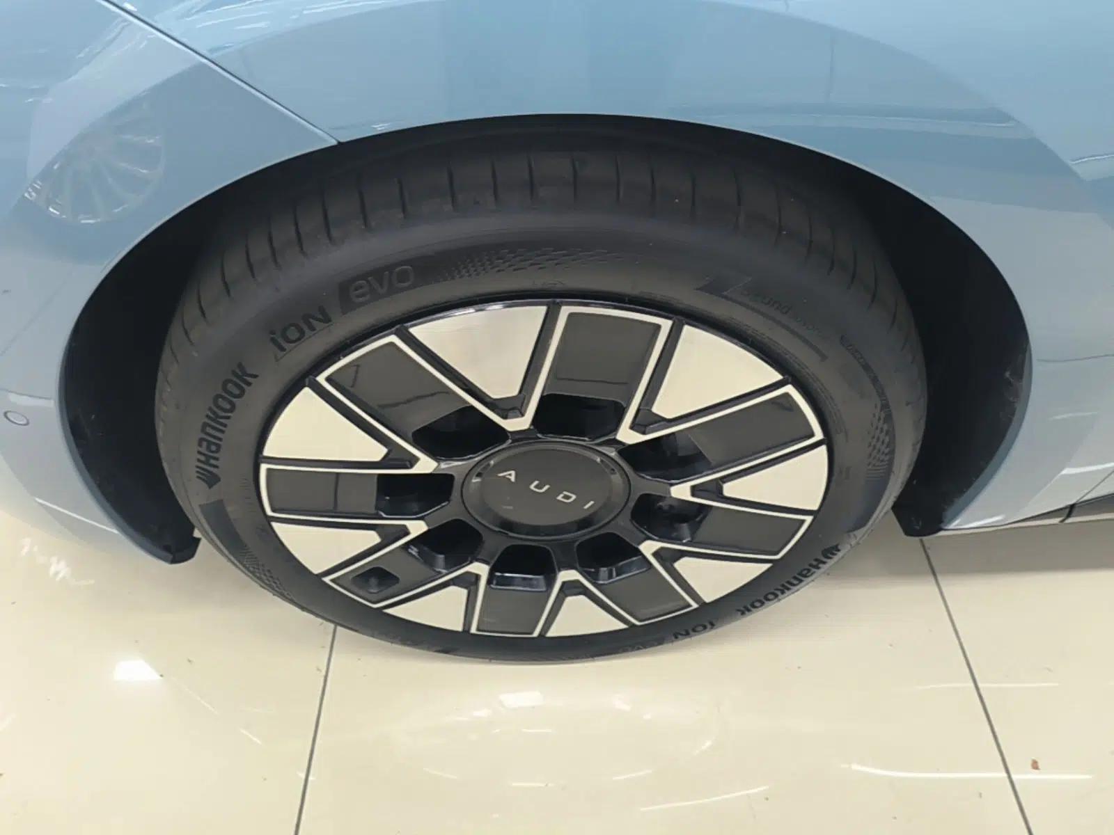 Audi E5 Sportback 2026 Pioneer Model — миниатюра 8