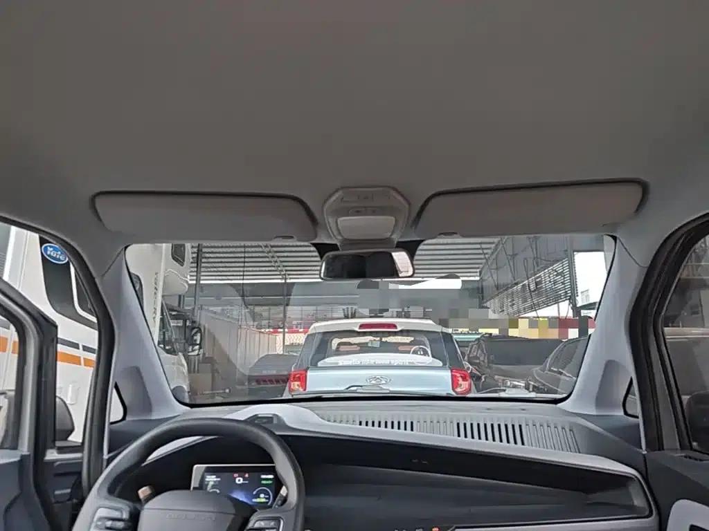 Baojun E200 2020 Model 305KM Smart Edition — миниатюра 18