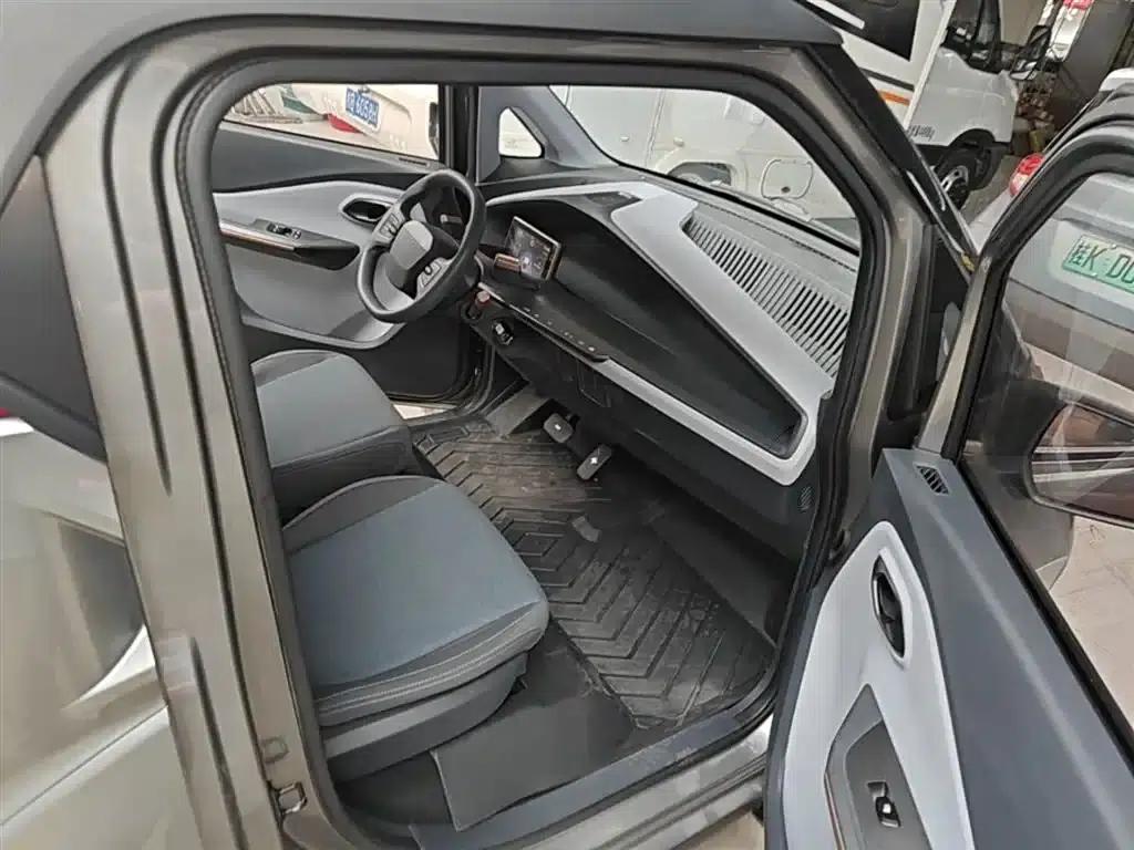 Baojun E200 2020 Model 305KM Smart Edition — миниатюра 25