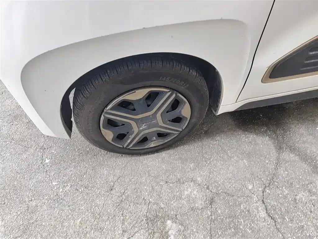 Baojun E200 2018 Smart Edition — миниатюра 22