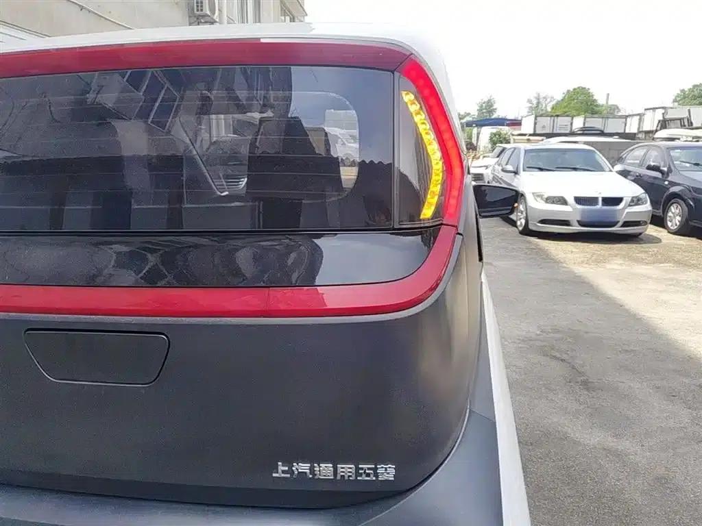 Baojun E200 2018 Smart Edition — миниатюра 8