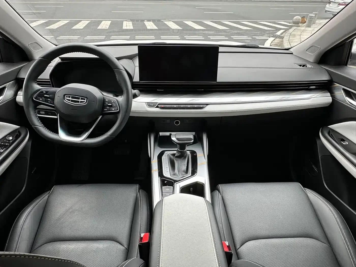 Geely Emgrand L 2022 1.4T CVT Flagship Edition — миниатюра 13