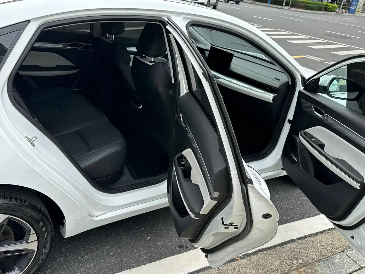 Geely Emgrand L 2022 1.4T CVT Flagship Edition — миниатюра 14