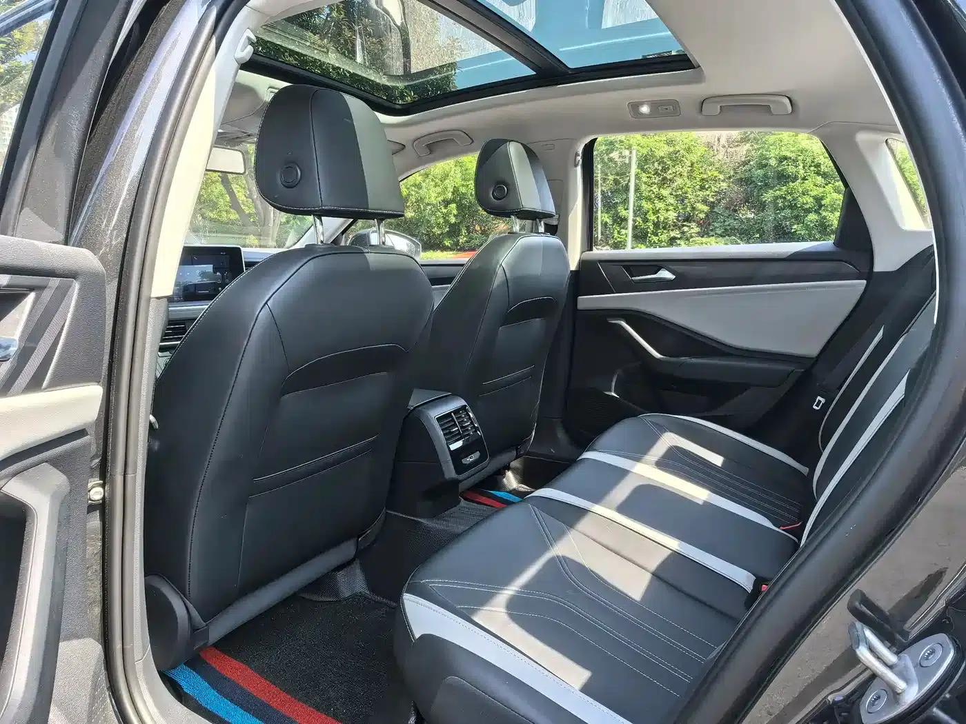 Jetta VA7 2025 1.4T Automatic First-Come, First-Served Edition — миниатюра 8