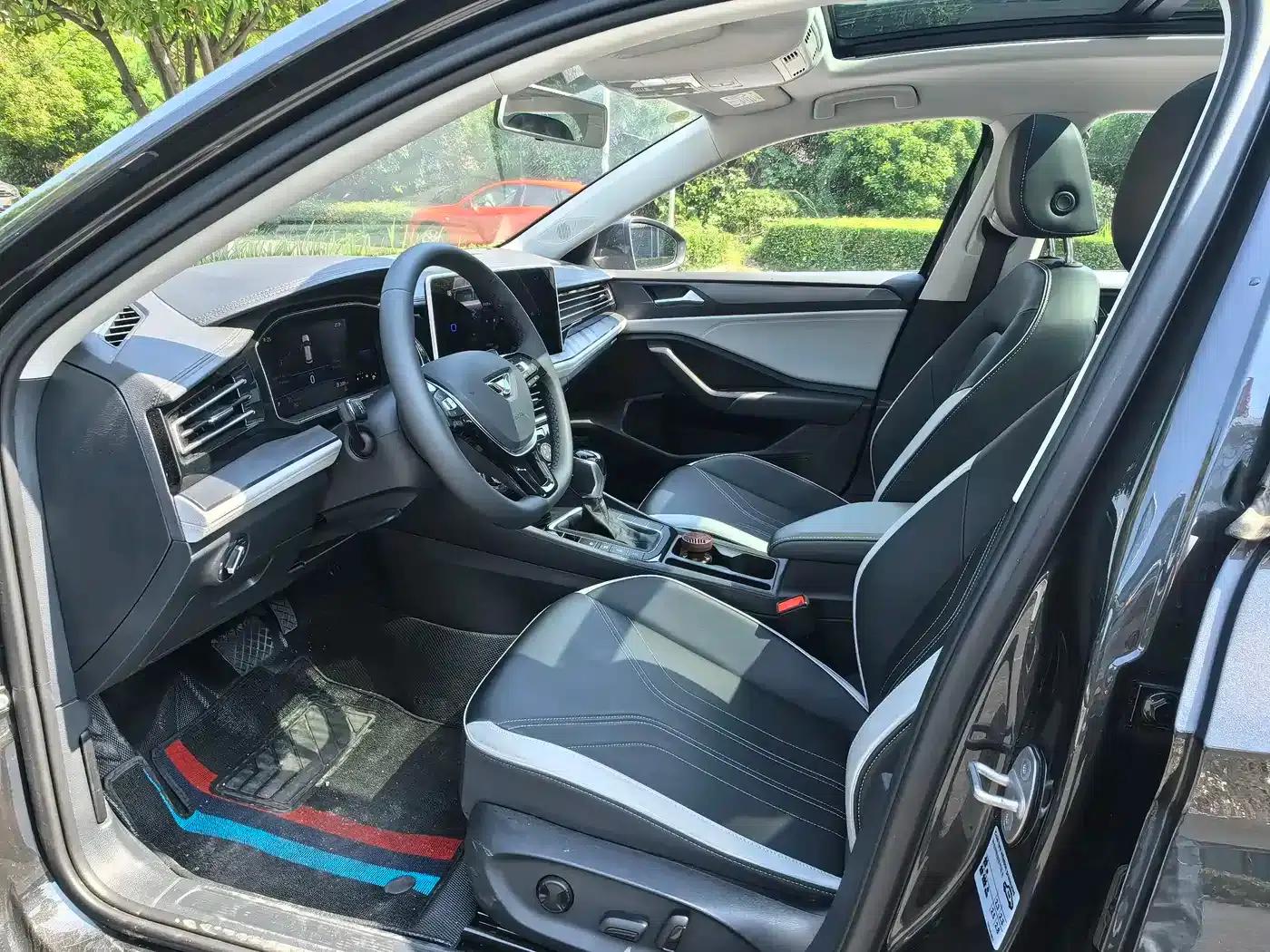 Jetta VA7 2025 1.4T Automatic First-Come, First-Served Edition — миниатюра 10