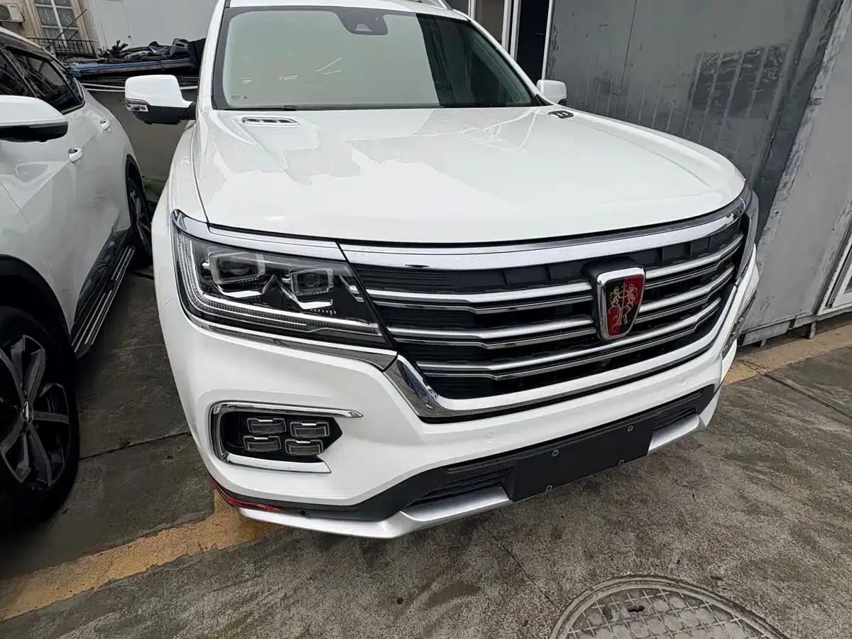 Roewe RX8 2018 30T AWD Flagship Edition — миниатюра 3
