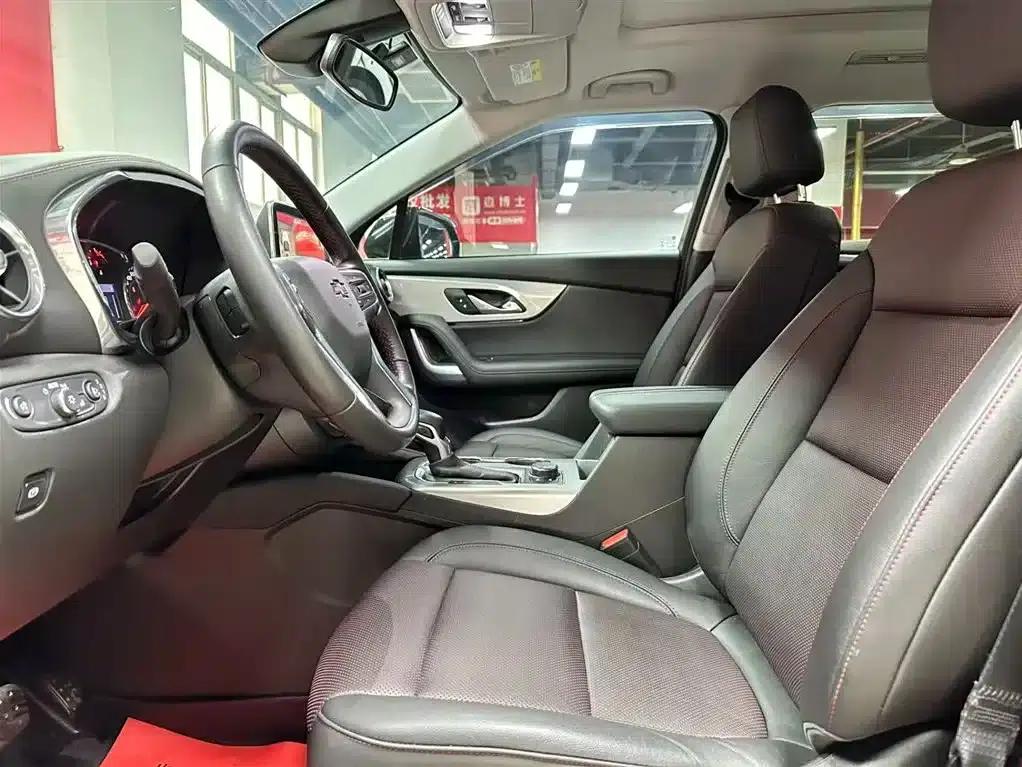 2020 Chevrolet Blazer Redline 650T 7-seater Thunder Edition — миниатюра 7