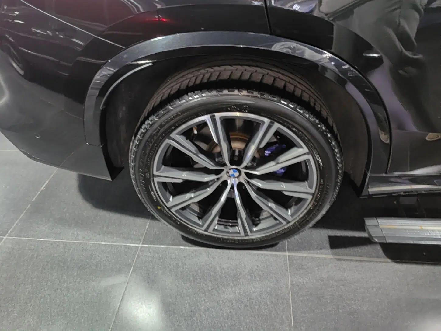 BMW X5 New Energy 2020 xDrive45e M Sport Package — миниатюра 10