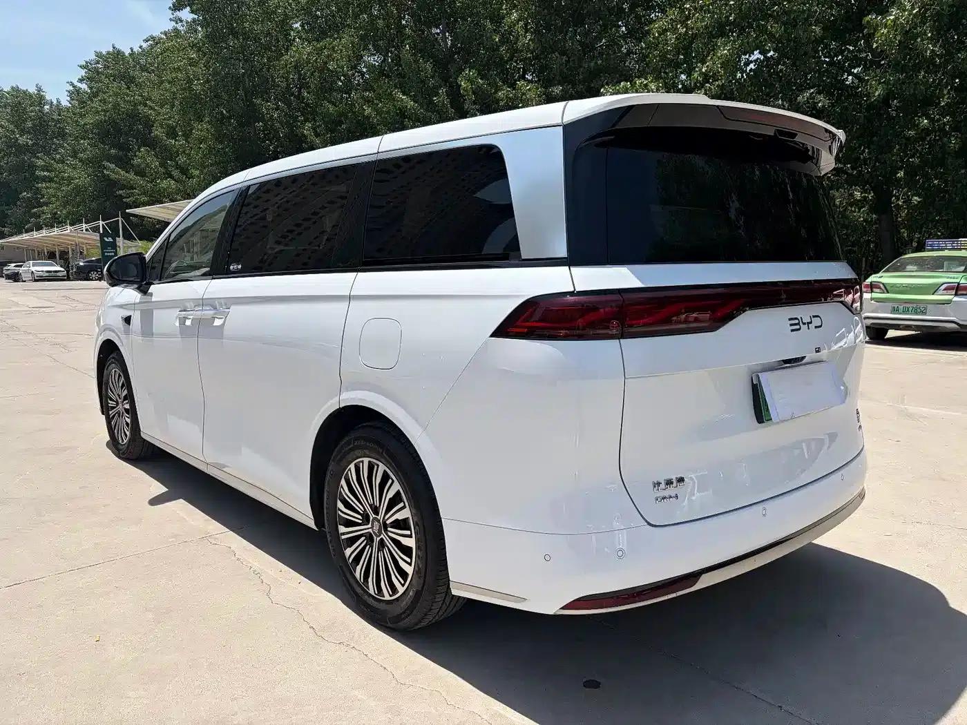 Summer 2025 DM-i 1.5T 100km Leading Edition — миниатюра 6