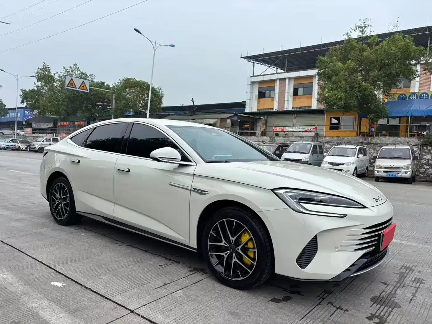 Seal 07 DM-i 2025 Model DM-i 1.5L 125km Elite — миниатюра 1