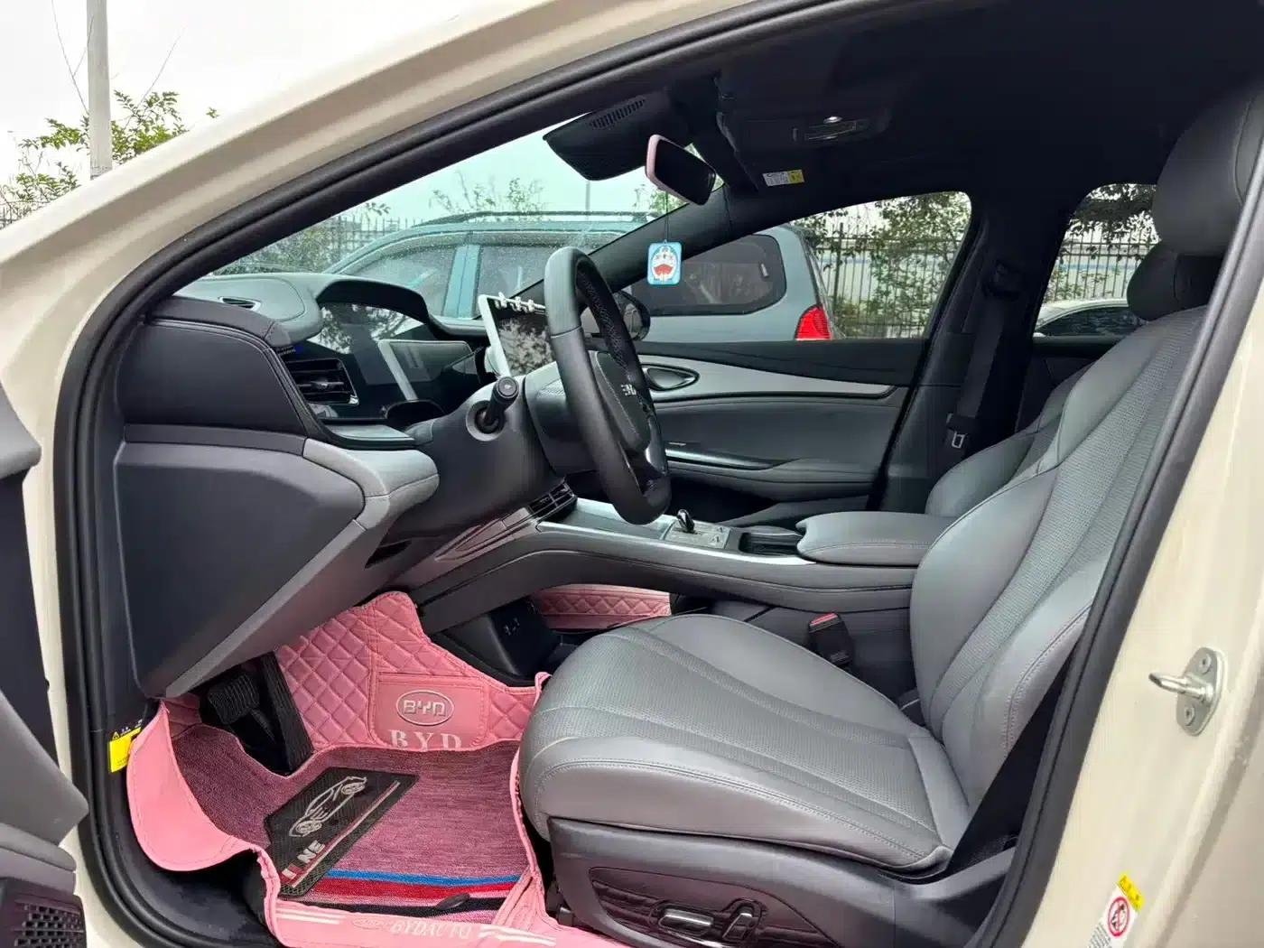 Seal 07 DM-i 2025 Model DM-i 1.5L 125km Elite — миниатюра 4