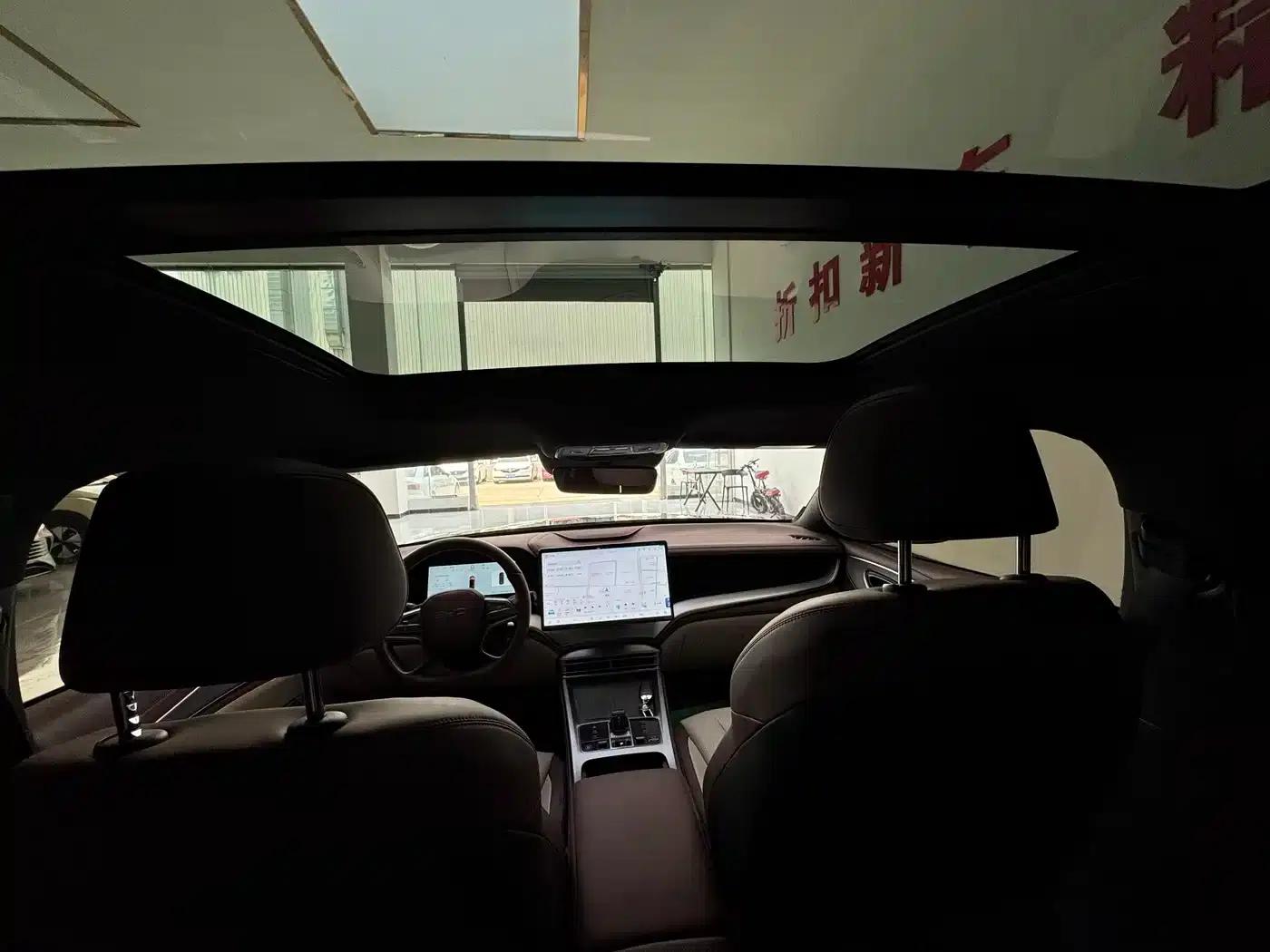 Seal 07 DM-i 2025 Intelligent Driving Edition DM-i 1.5L 125km Luxury Model — миниатюра 4