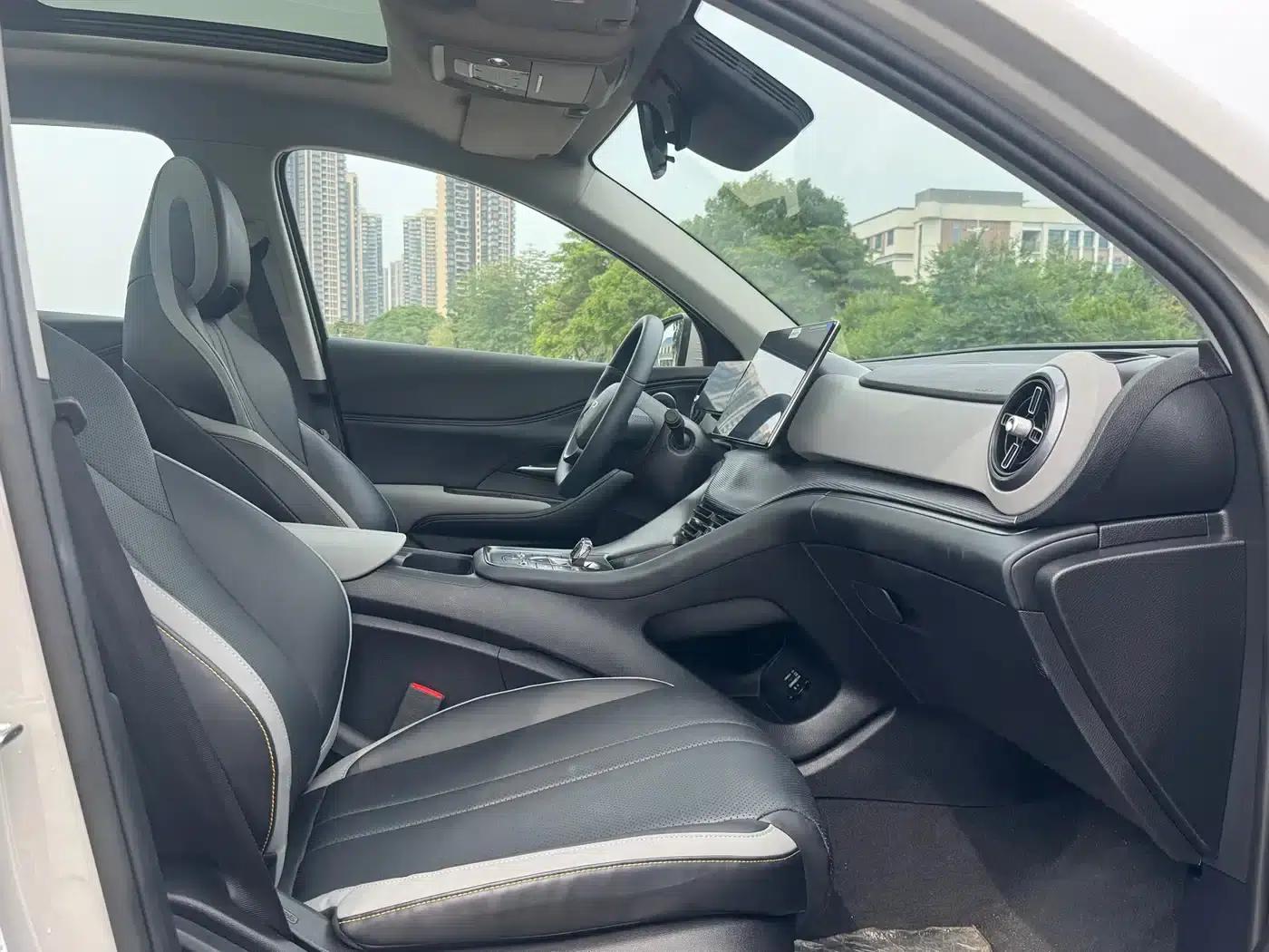 Hiace 05 DM-i 2025 DM-i Smart Driving Edition 115KM Deluxe Model — миниатюра 19