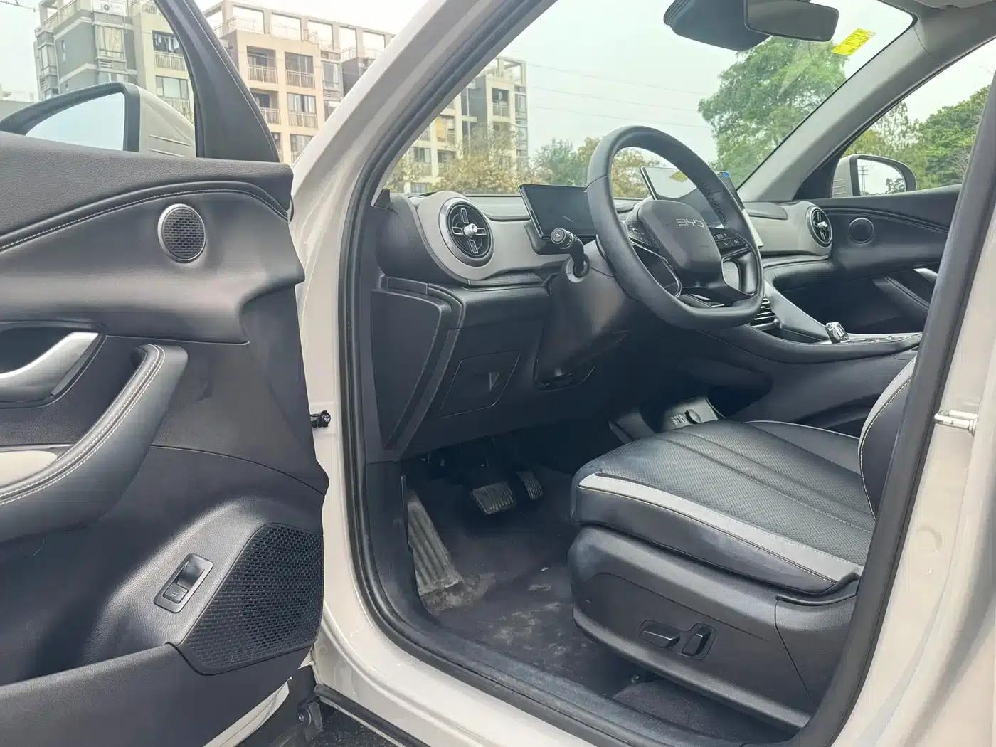 Hiace 05 DM-i 2025 DM-i Smart Driving Edition 115KM Deluxe Model — миниатюра 8