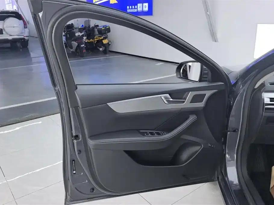 Qin Pro New Energy 2019 DM Super Edition 1.5TI Automatic Intelligent Connected Enjoyable Model (National VI Emission Standard) — миниатюра 7