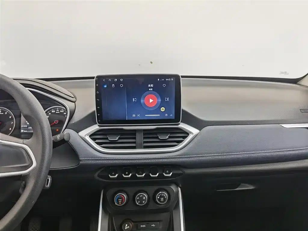 Baojun 530 2018 1.5T Manual Comfort Model (National V Emission Standard) — миниатюра 12