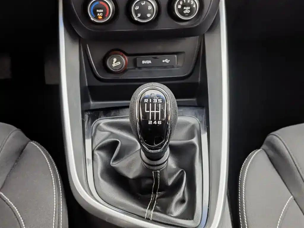 Baojun 530 2018 1.5T Manual Comfort Model (National V Emission Standard) — миниатюра 13