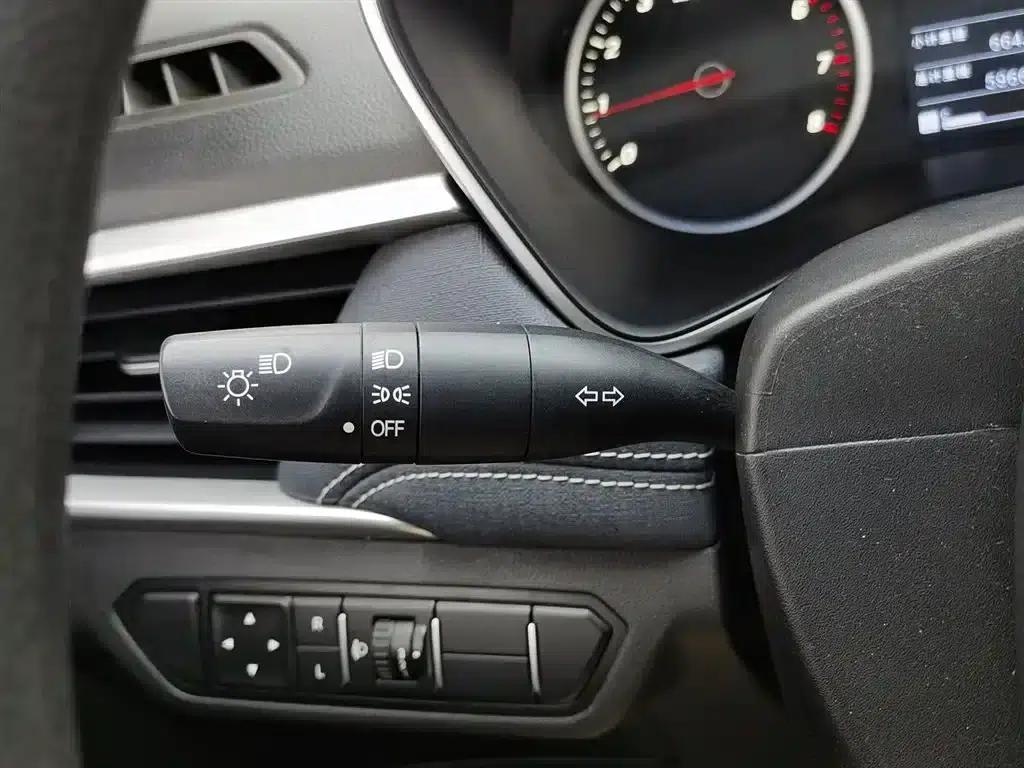Baojun 530 2018 1.5T Manual Comfort Model (National V Emission Standard) — миниатюра 21