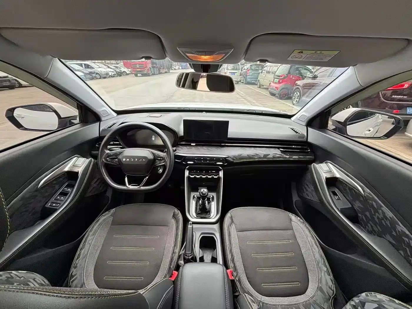 Baojun RS-3 2020 1.5L Manual Intelligent Elite Edition — миниатюра 5