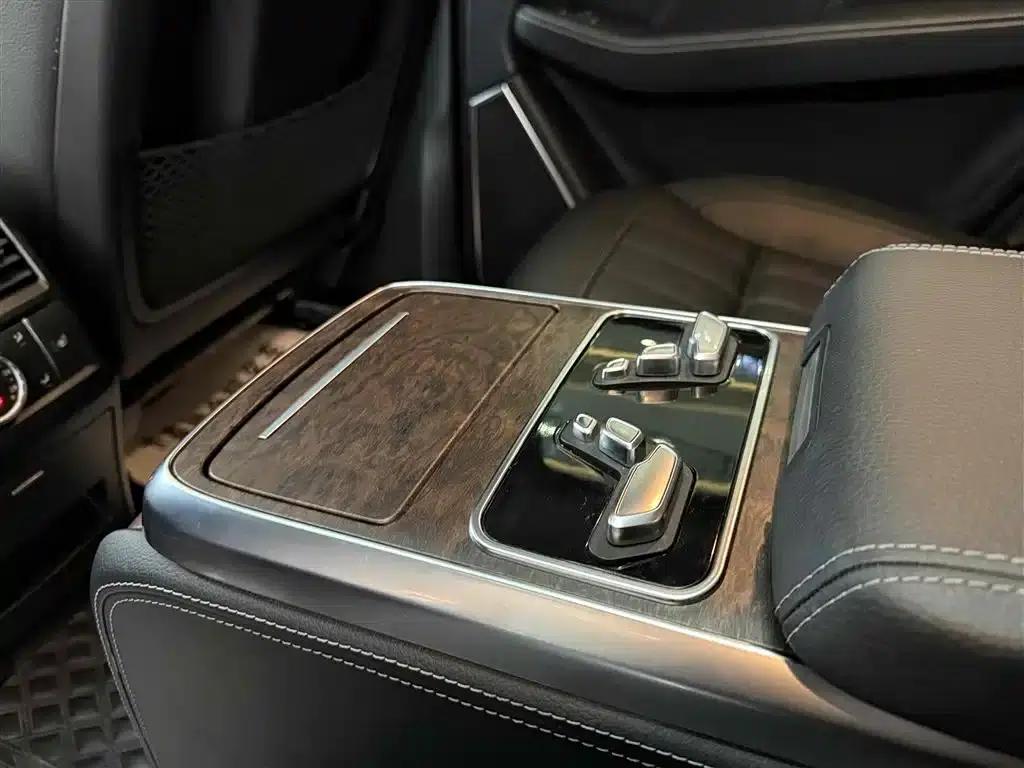 Beijing BJ90 2021 4.0T Premium Edition — миниатюра 19