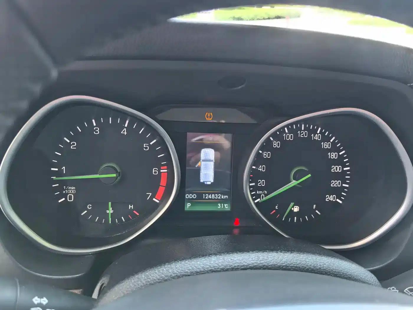 Beijing BJ80 2016 2.3T Automatic Premium Edition — миниатюра 13