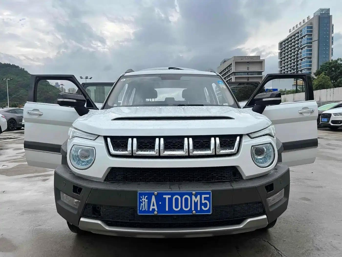 Beijing BJ20 2018 1.5T CVT Luxury Edition — миниатюра 17