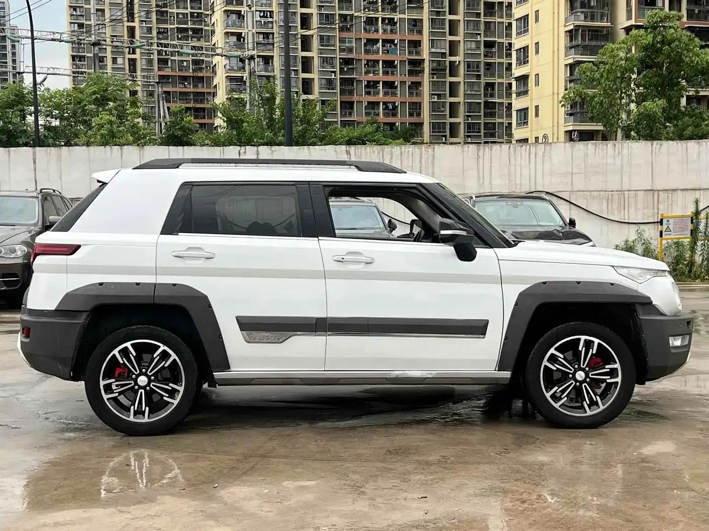 Beijing BJ20 2018 1.5T CVT Luxury Edition — миниатюра 4