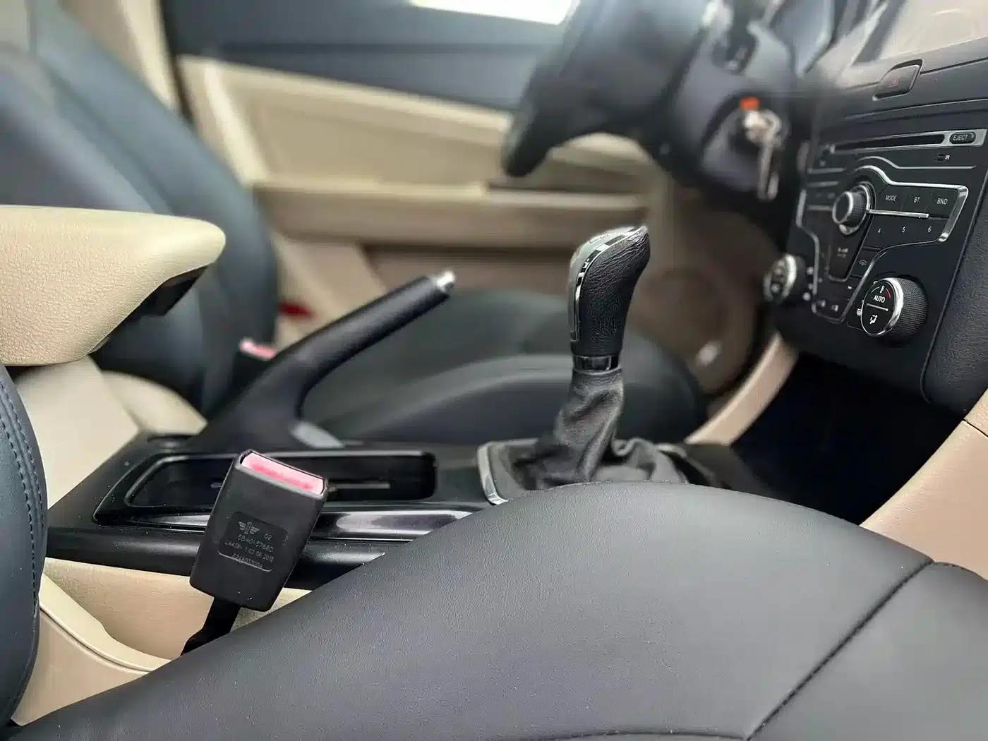 Besturn B50 2013 1.6L Manual Premium Edition — миниатюра 13
