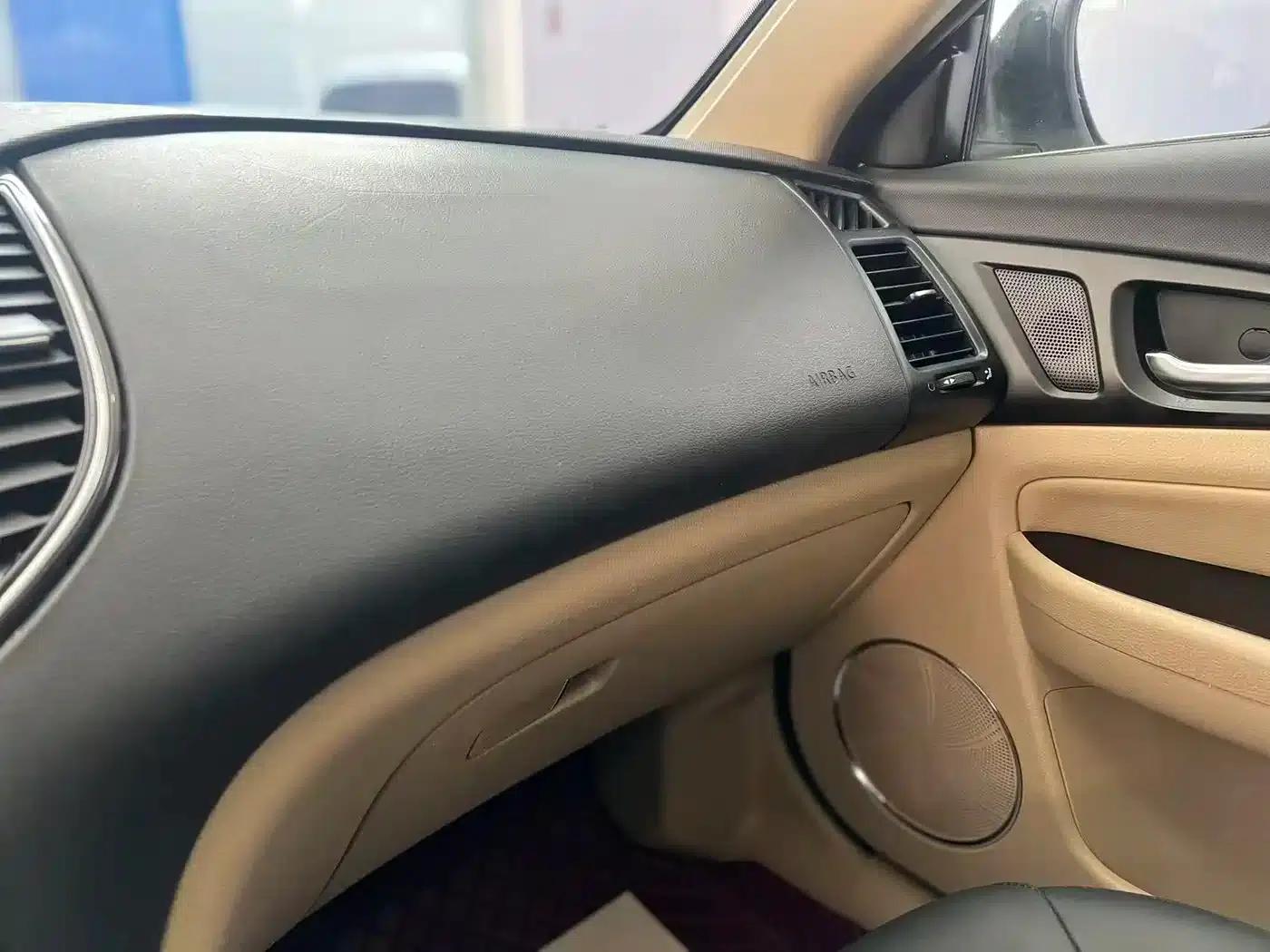 Besturn B50 2013 1.6L Manual Premium Edition — миниатюра 14