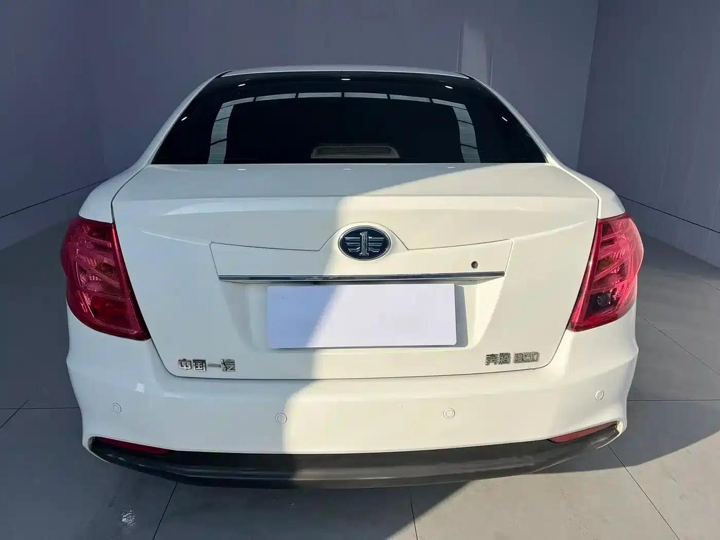 Besturn B50 2013 1.6L Manual Premium Edition — миниатюра 4