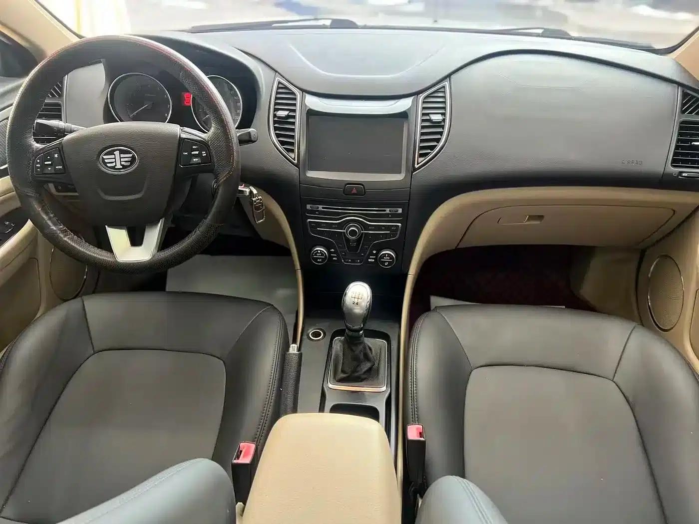 Besturn B50 2013 1.6L Manual Premium Edition — миниатюра 9
