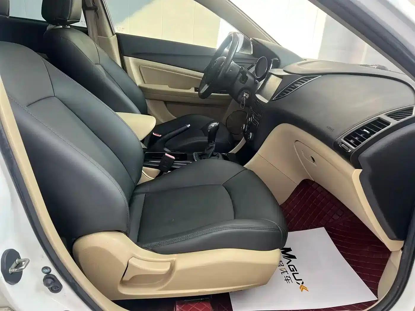 Besturn B50 2013 1.6L Manual Premium Edition — миниатюра 10