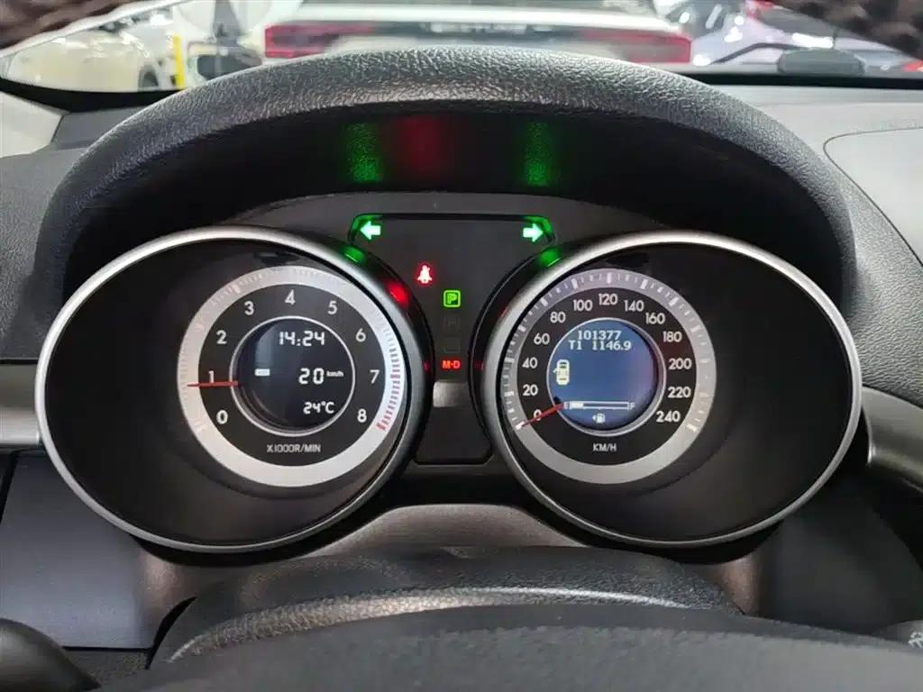 Besturn X80 2016 2.0L Automatic Luxury Edition — миниатюра 12