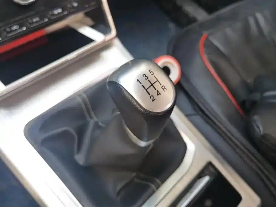 Bestune X40 2019 1.6L Manual Deluxe Edition (China VI Emission Standard) — миниатюра 16