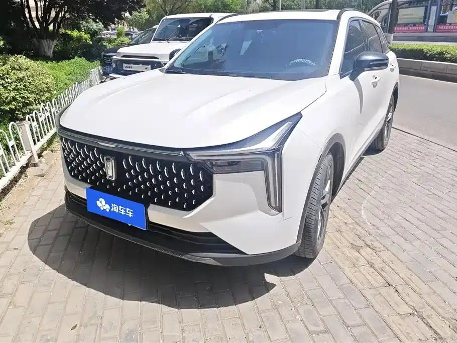 Bestune T55 2023 1.5T Automatic Leap Forward Edition — миниатюра 1