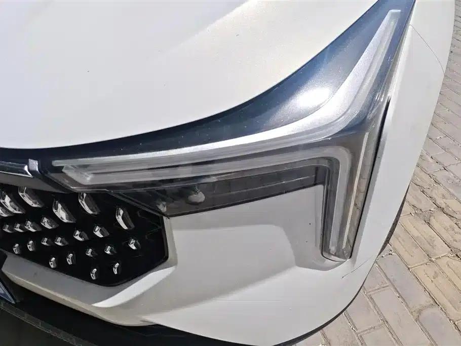 Bestune T55 2023 1.5T Automatic Leap Forward Edition — миниатюра 5