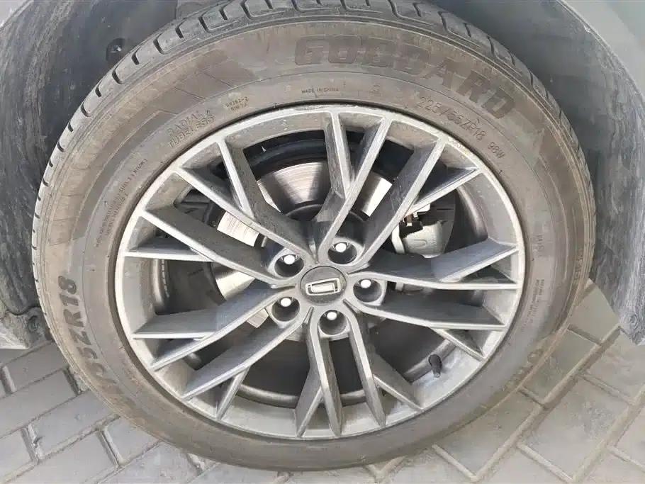 Bestune T55 2023 1.5T Automatic Leap Forward Edition — миниатюра 6