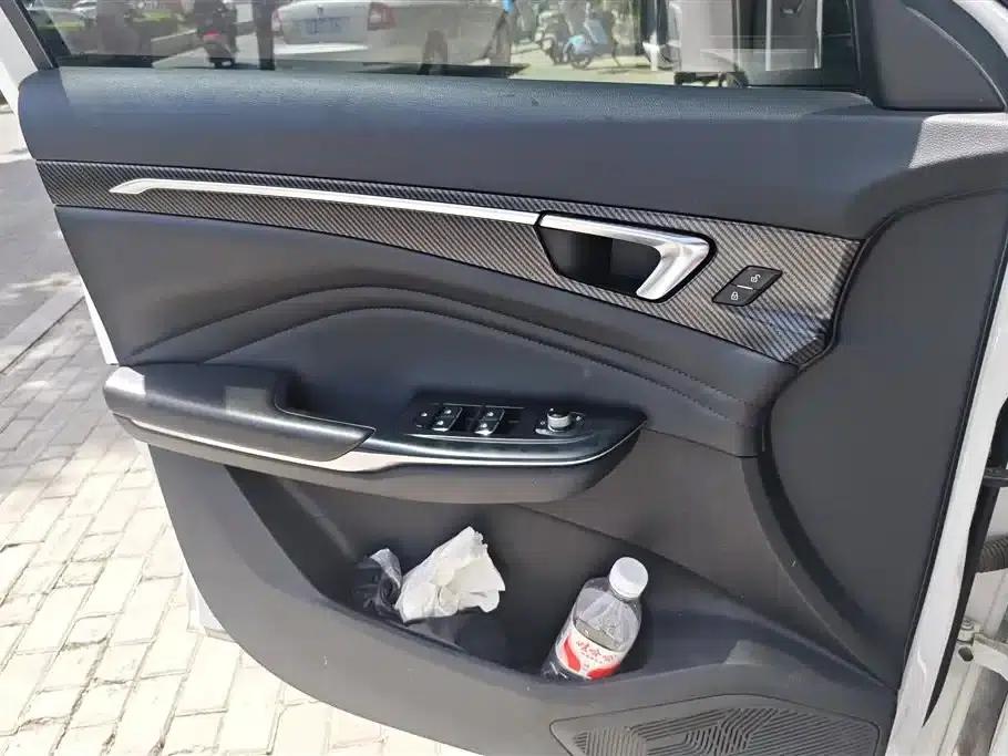 Bestune T55 2023 1.5T Automatic Leap Forward Edition — миниатюра 7