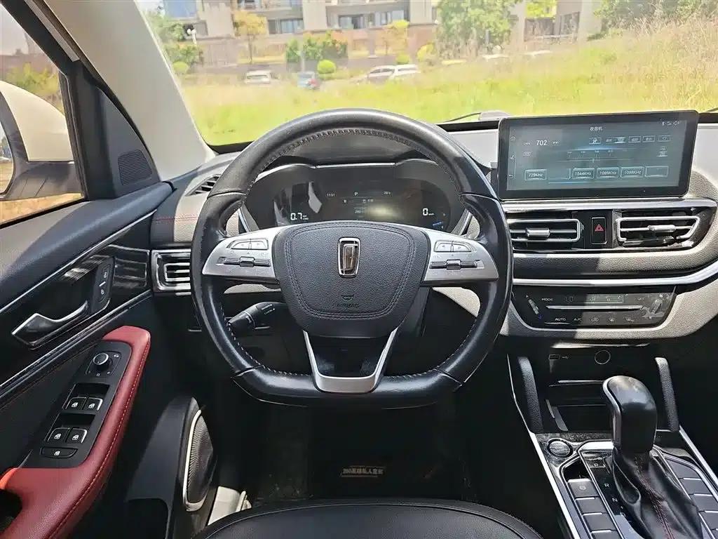 Bestune T33 2019 1.6L Automatic Connected Smart Edition (National V Emission Standard) — миниатюра 3