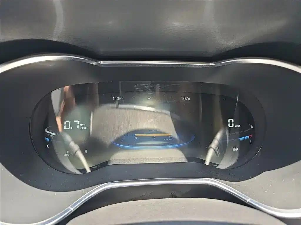 Bestune T33 2019 1.6L Automatic Connected Smart Edition (National V Emission Standard) — миниатюра 4