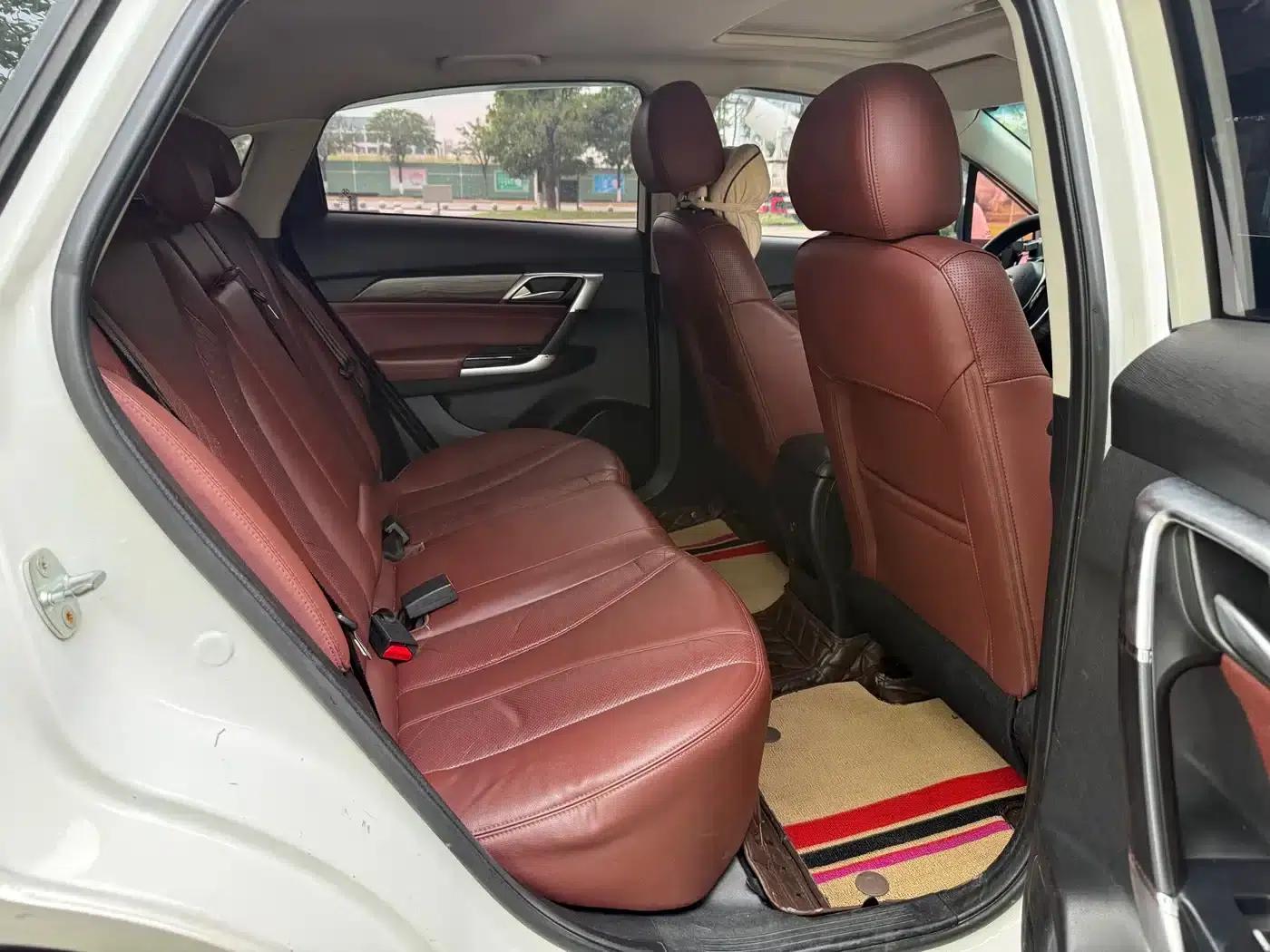 Beijing EU5 2019 R500 Smart Wind Edition — миниатюра 7