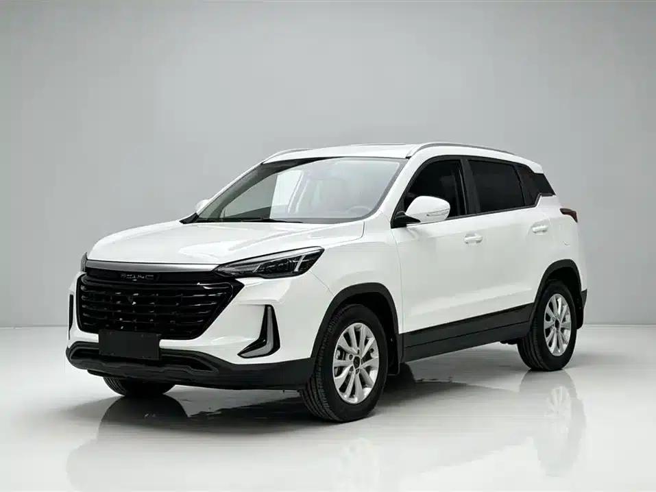 Beijing X3 2019 1.5T Manual Glory Edition — миниатюра 1