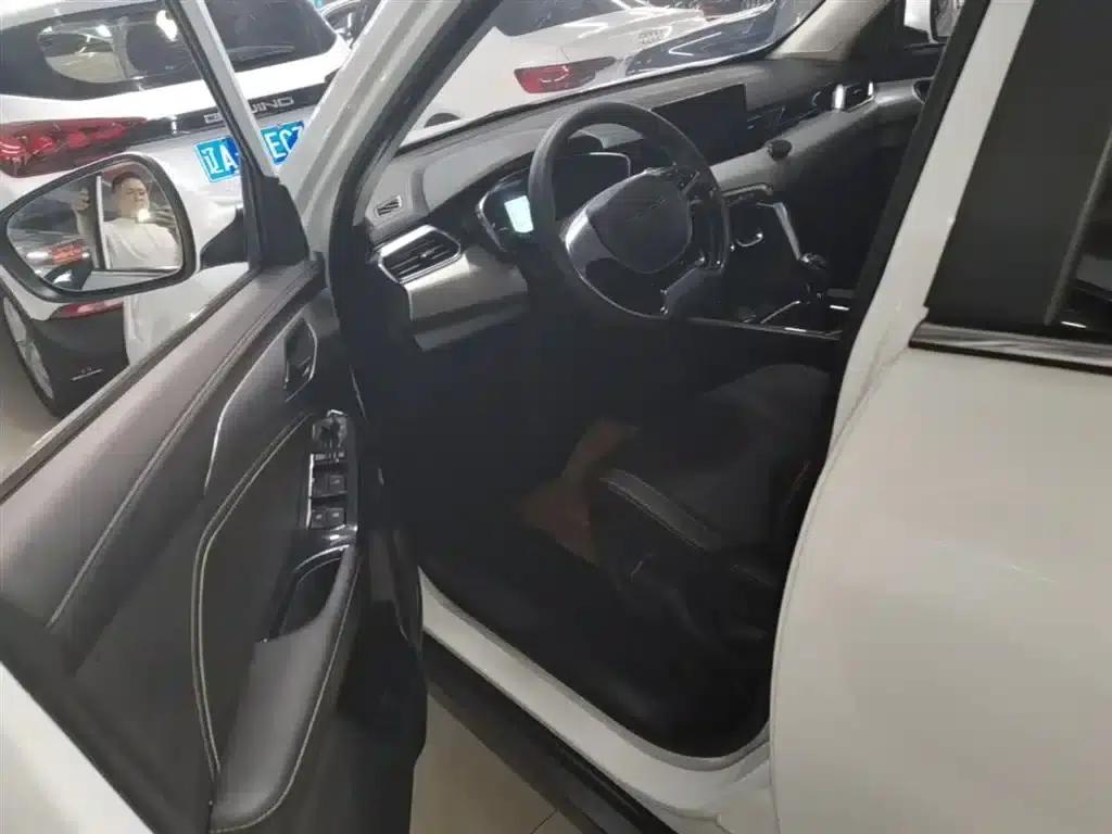 Beijing X3 2019 1.5T Manual Glory Edition — миниатюра 15