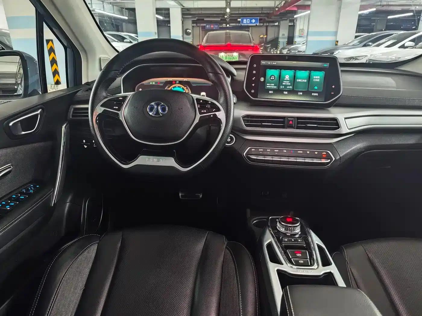 Beijing EX3 2019 R600 Sporty Edition — миниатюра 13