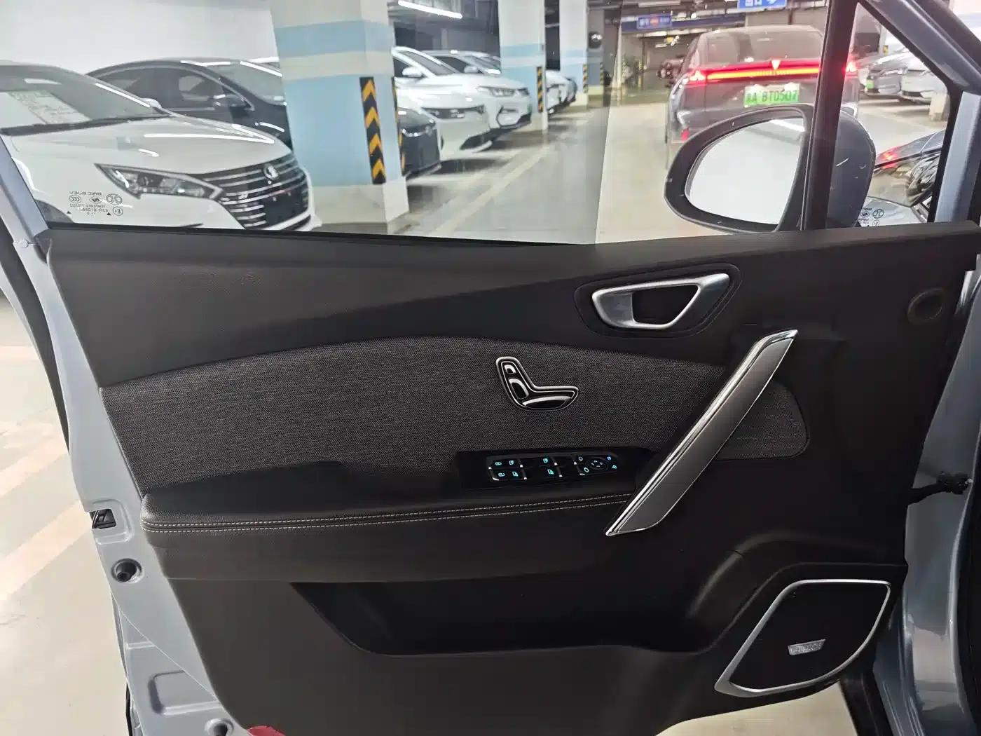 Beijing EX3 2019 R600 Sporty Edition — миниатюра 19