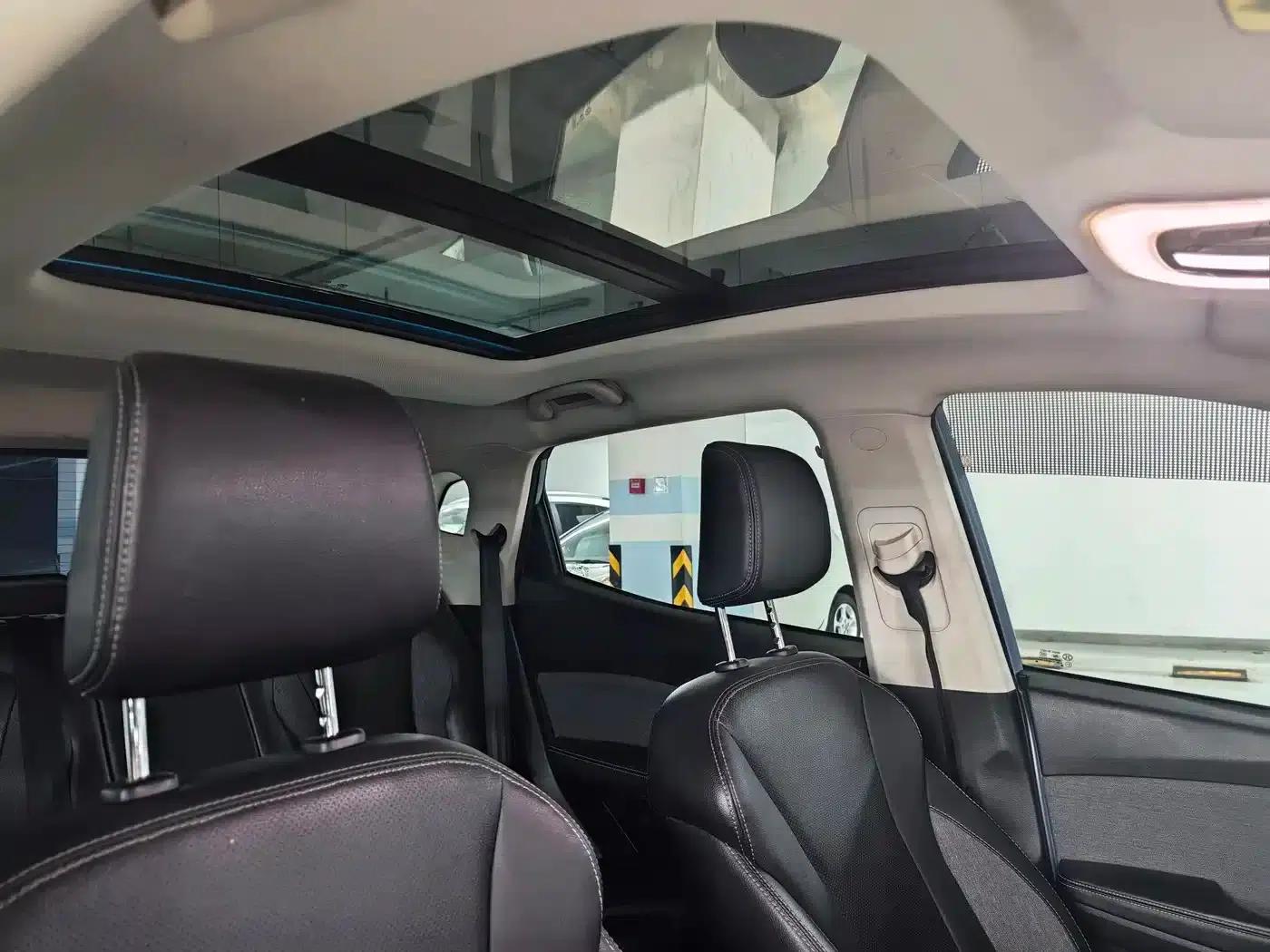 Beijing EX3 2019 R600 Sporty Edition — миниатюра 9