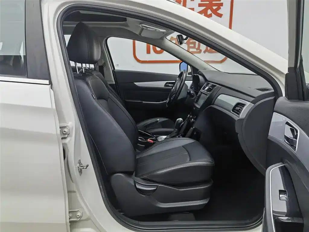 Senova X55 2016 1.5T CVT Elite Edition — миниатюра 23