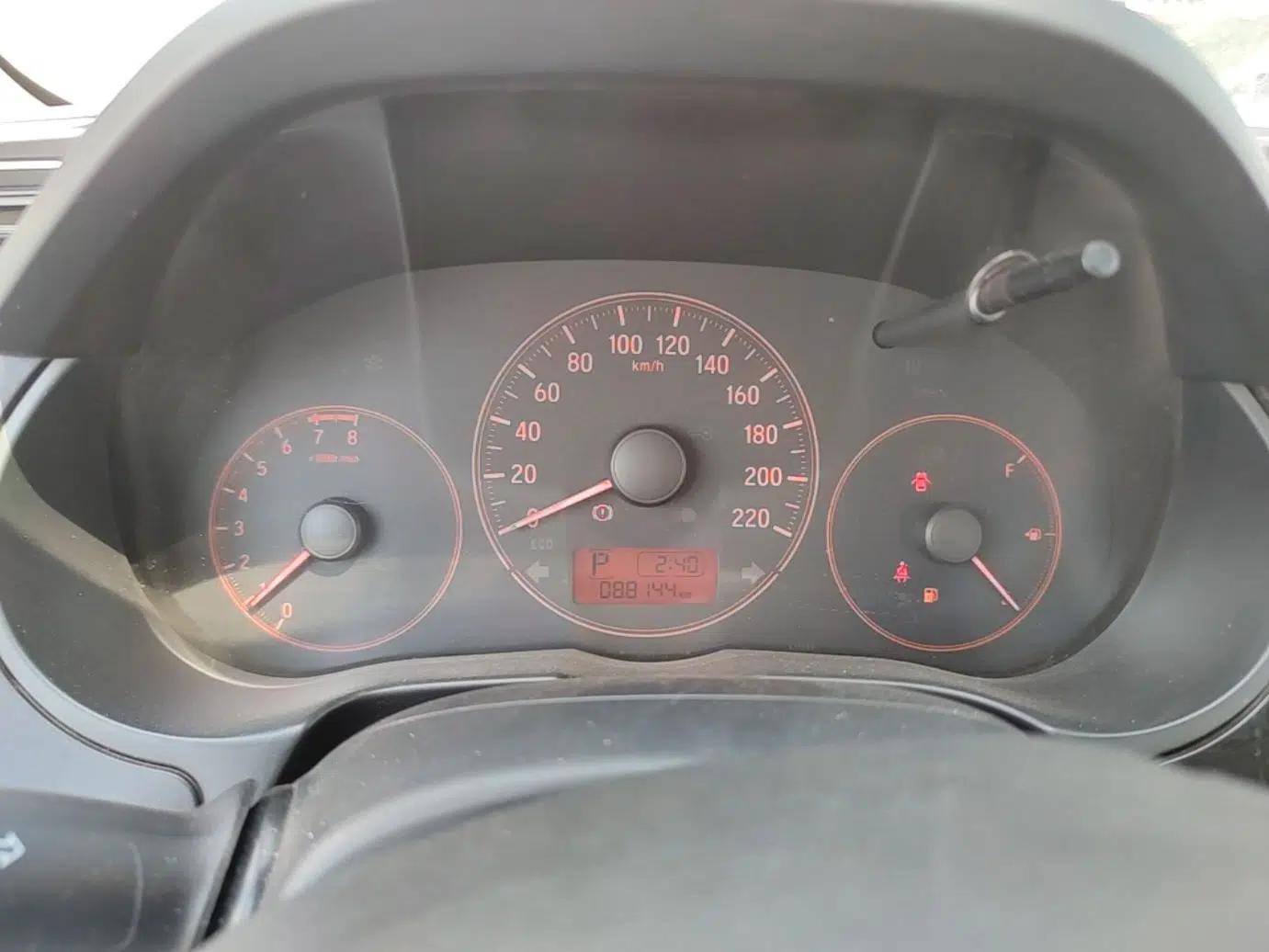 Honda Greiz 2016 1.5L CVT Classic Edition — миниатюра 15