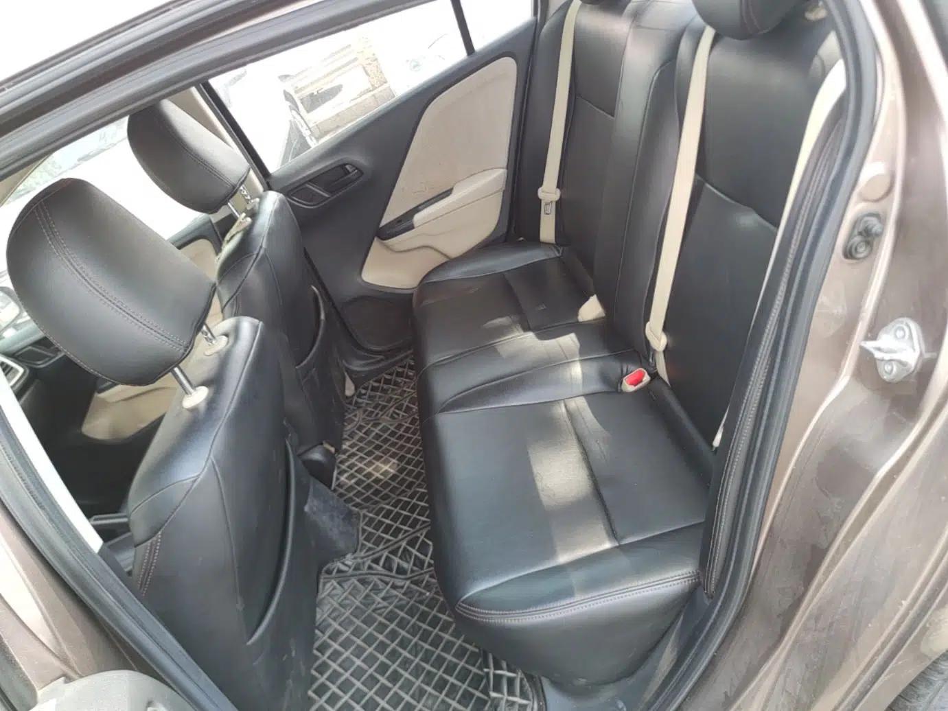 Honda Greiz 2016 1.5L CVT Classic Edition — миниатюра 20