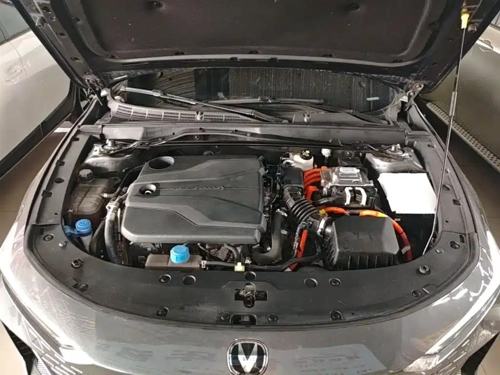 Changan UNI-V Smart Electric iDD 2023 Model, Smart Electric iDD 1.5T, 113km/h Smart Fun Edition — миниатюра 20